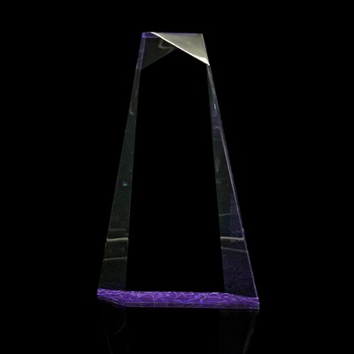 9" Faceted Wedge